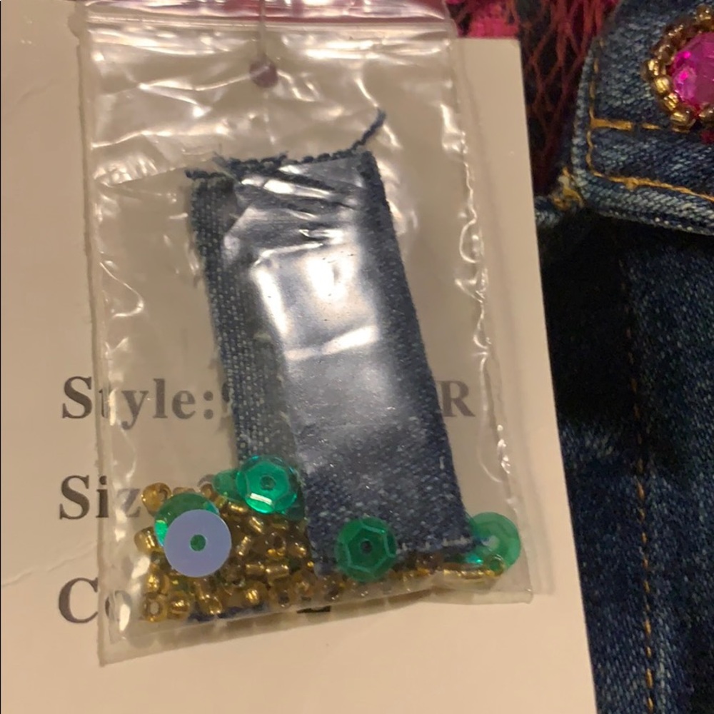 NWT Embellished & beaded plus-size jean jacket - Picture 8 of 10